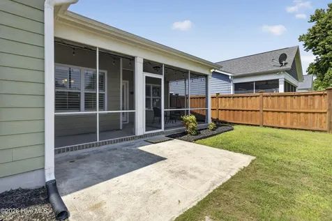 2236 Lakeside Circle Wilmington NC 28401