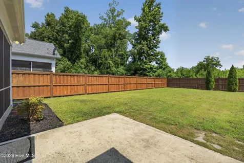2236 Lakeside Circle Wilmington NC 28401