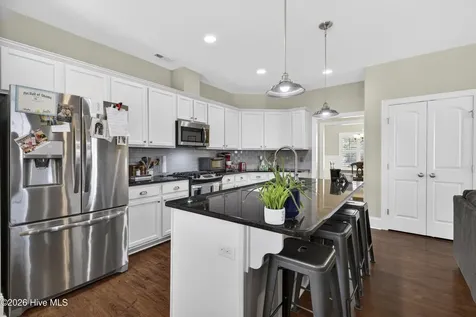 2236 Lakeside Circle Wilmington NC 28401