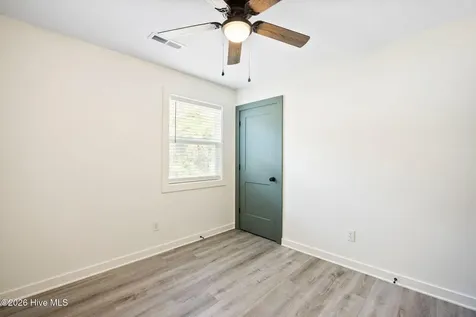 757 Silver Lake Road Wilmington NC 28412