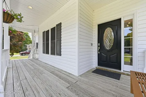 304 Marine Drive Sneads Ferry NC 28460