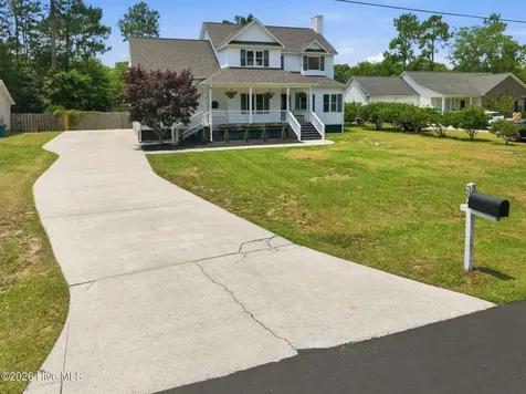 304 Marine Drive Sneads Ferry NC 28460
