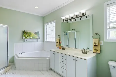 7501 Promontory Court Wilmington NC 28412