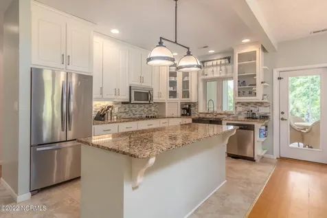 301 Sandy Point Drive Beaufort NC 28516