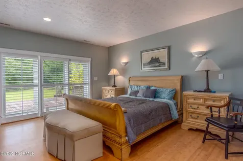 301 Sandy Point Drive Beaufort NC 28516