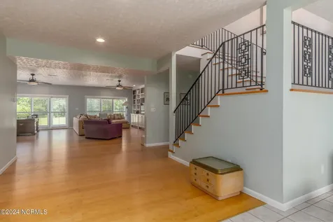 301 Sandy Point Drive Beaufort NC 28516