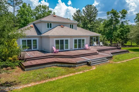 301 Sandy Point Drive Beaufort NC 28516