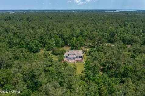 301 Sandy Point Drive Beaufort NC 28516