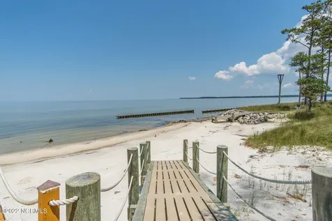 301 Sandy Point Drive Beaufort NC 28516