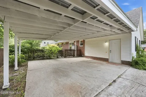 706 Christine Avenue Jacksonville NC 28540