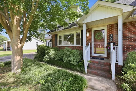706 Christine Avenue Jacksonville NC 28540