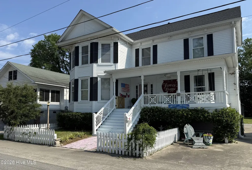 655 E Water Street Belhaven NC 27810