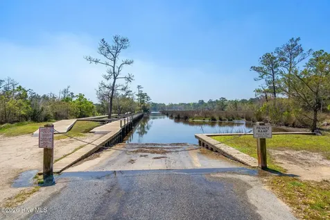 147 Snow Goose Lane Sneads Ferry NC 28460