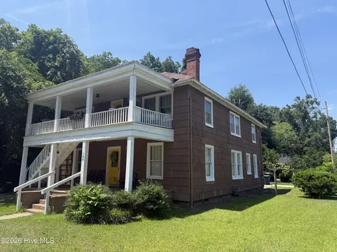108 Summit Avenue Kinston NC 28501