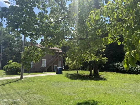 108 Summit Avenue Kinston NC 28501