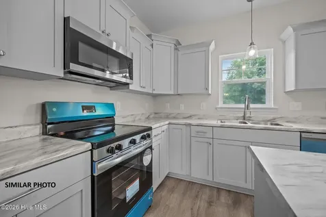 519 Large Oak Drive Hubert NC 28539