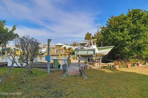 301 Old Causeway Road Atlantic Beach NC 28512