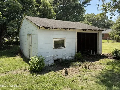 308 E Main Street Mount Olive NC 28365