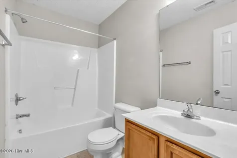 1011 Banister Loop Jacksonville NC 28546