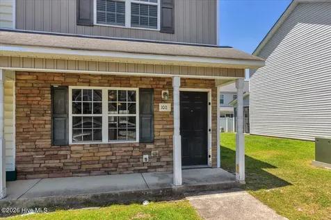 1011 Banister Loop Jacksonville NC 28546