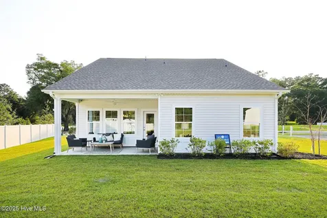 722 Mallory Drive Sneads Ferry NC 28460