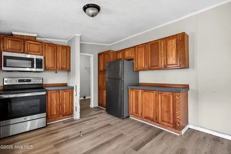 2676 White Oak River Road Maysville NC 28555