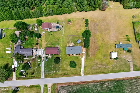 2676 White Oak River Road Maysville NC 28555