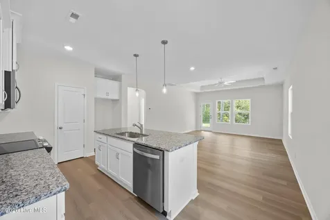 3133 Weather Side Drive SE Southport NC 28461
