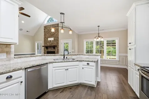 219 White Oak Bluff Road Stella NC 28582