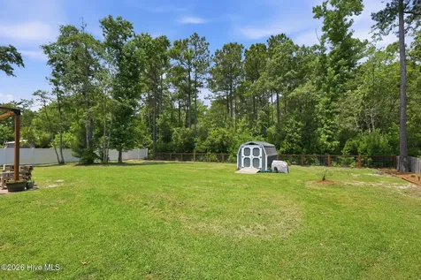 219 White Oak Bluff Road Stella NC 28582