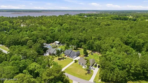 219 White Oak Bluff Road Stella NC 28582