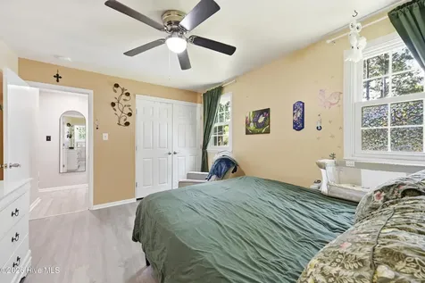 402 Clyde Drive Jacksonville NC 28540