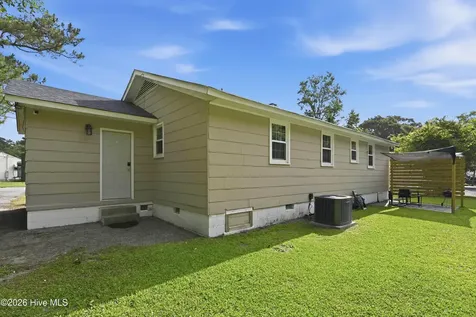 402 Clyde Drive Jacksonville NC 28540