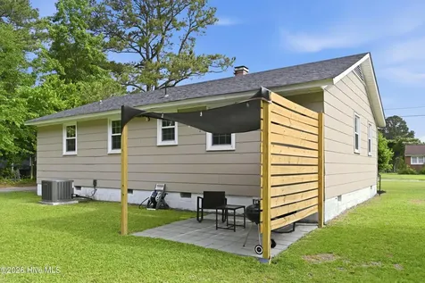 402 Clyde Drive Jacksonville NC 28540