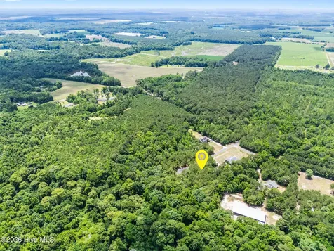129 Dodge Lane Wallace NC 28466