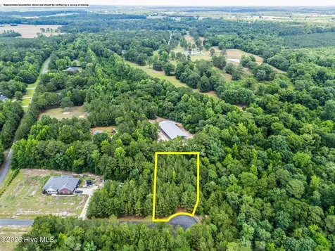 129 Dodge Lane Wallace NC 28466
