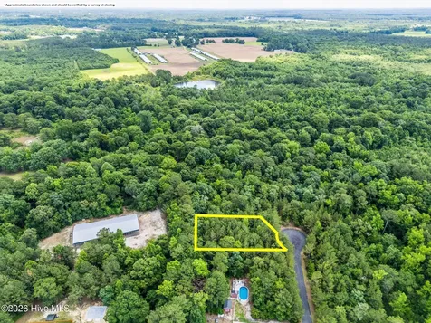 129 Dodge Lane Wallace NC 28466