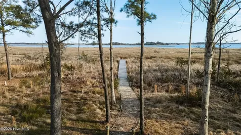 135 Heron Cove Road Hampstead NC 28443