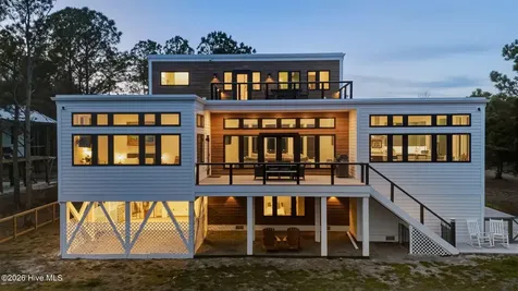 135 Heron Cove Road Hampstead NC 28443