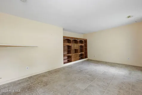 913 Colony Drive New Bern NC 28562