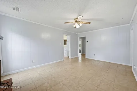 913 Colony Drive New Bern NC 28562