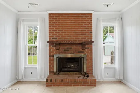 913 Colony Drive New Bern NC 28562