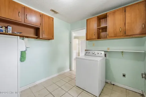 913 Colony Drive New Bern NC 28562