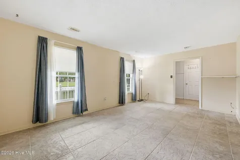 913 Colony Drive New Bern NC 28562