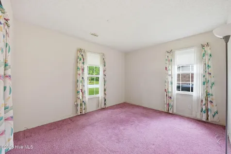 913 Colony Drive New Bern NC 28562