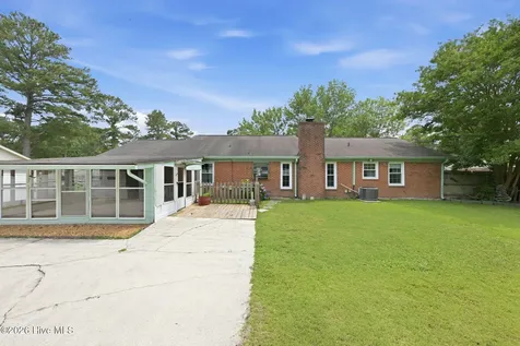 913 Colony Drive New Bern NC 28562