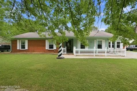 913 Colony Drive New Bern NC 28562