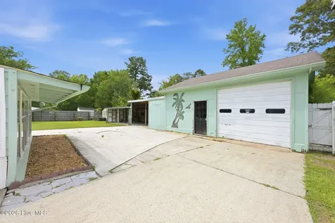 913 Colony Drive New Bern NC 28562