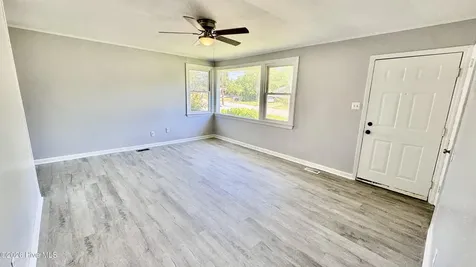 425 New River Drive Jacksonville NC 28540