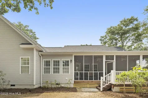 102 SW 22nd Street Oak Island NC 28465